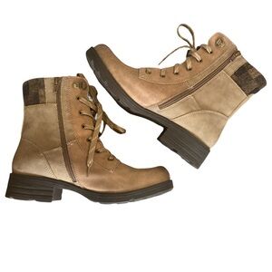 Earth Origins Rowan Combat Boots Taupe 8.5W Wide Leather Side Zip Comfort Hiking